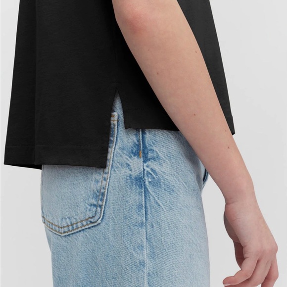 Cuyana Pima Cropped Tee - Black - Picture 4 of 9